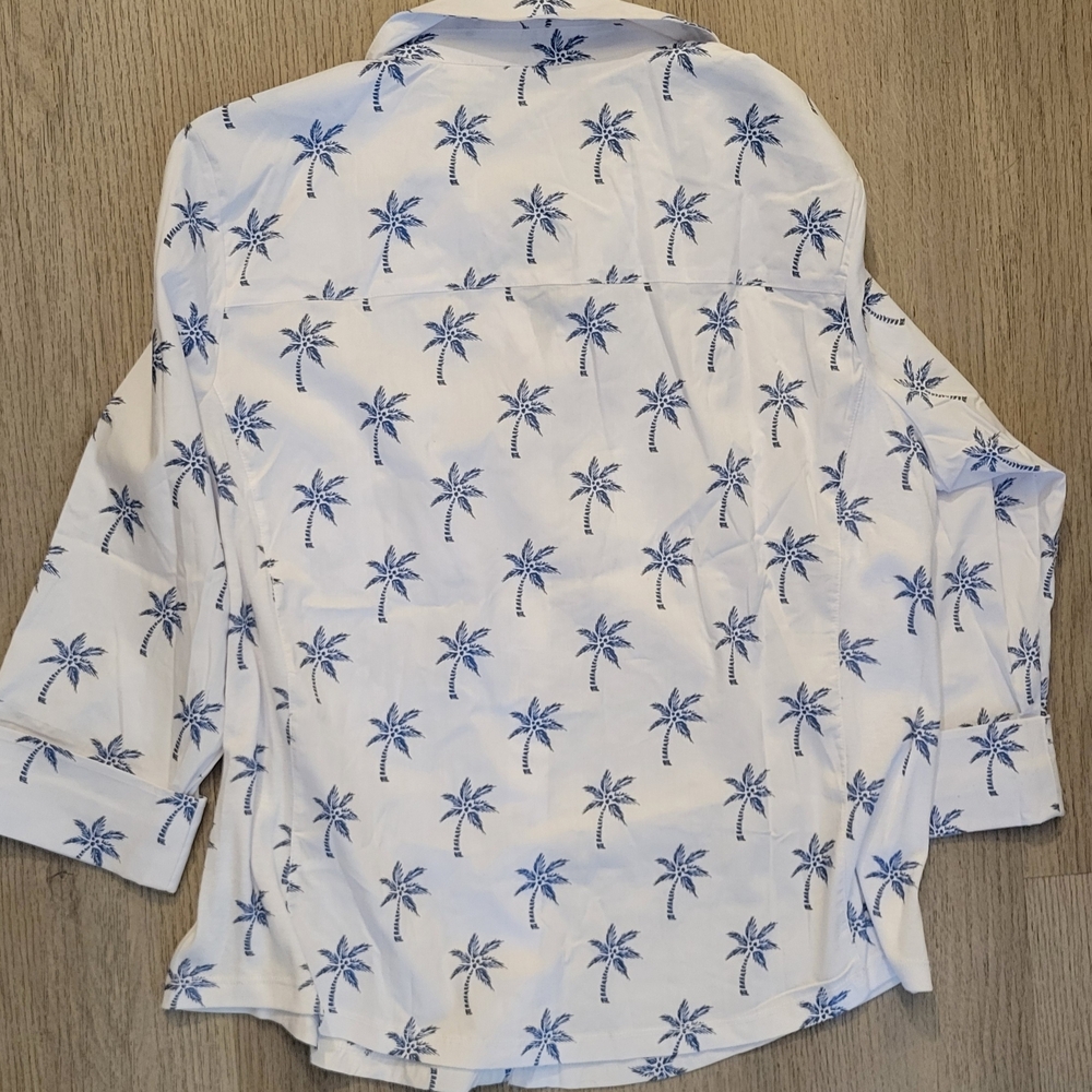 Emily Daniels Women's White Palm Tree Print Casual Shirt Size XL - Picture 3 of 3